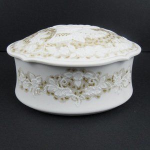 Vintage Kaiser Rhapsodie White Jewelry Box w/ Gold King & Queen Made in Germany